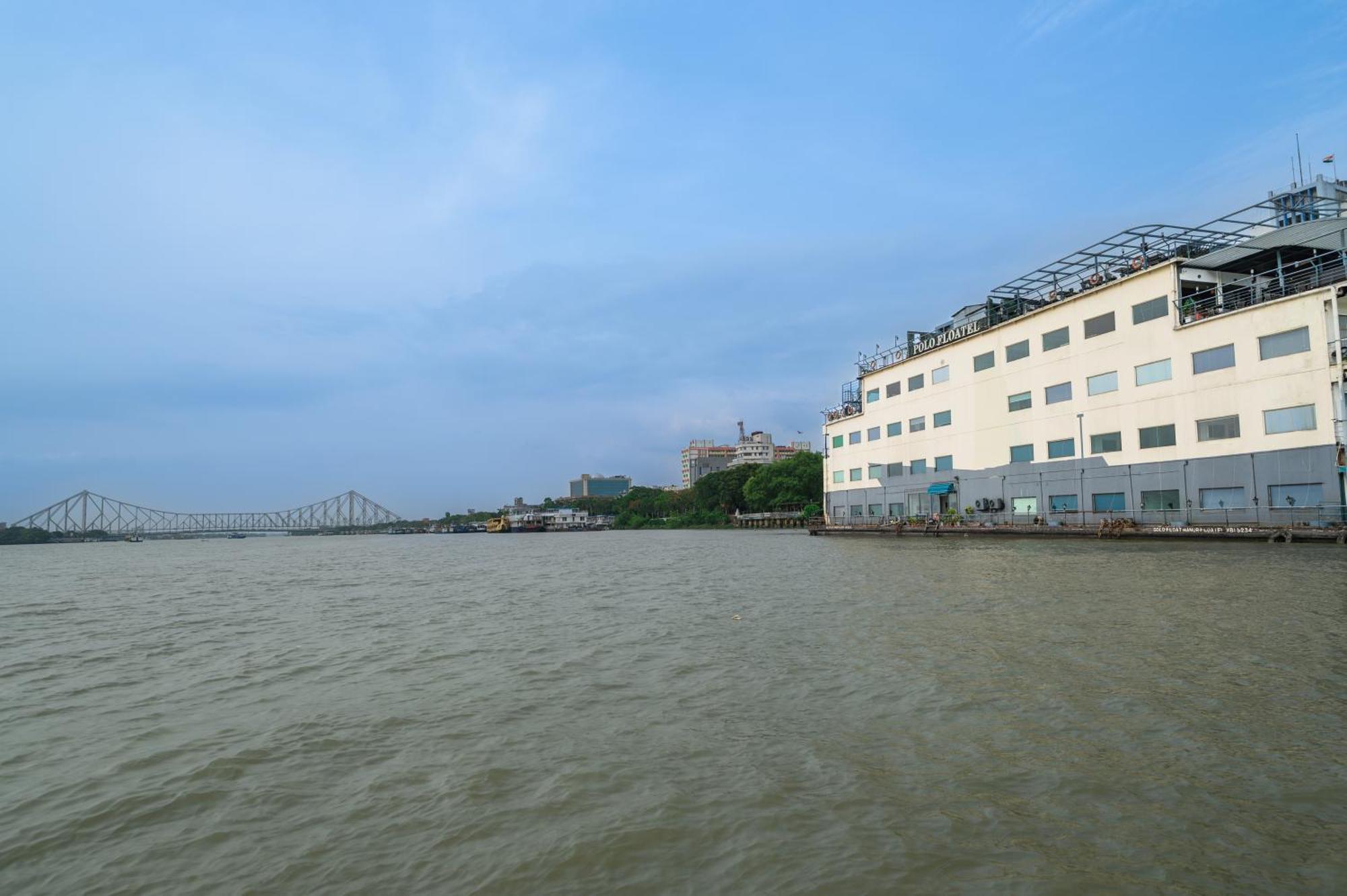Polo Floatel 4*